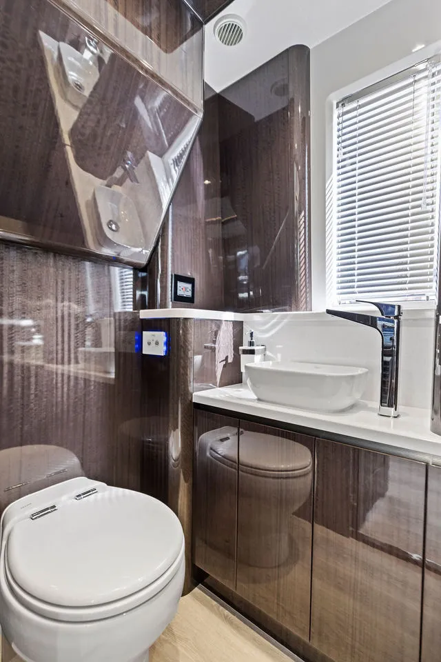 Slide: The Image of Galeon 640 FLY 2019 - 63