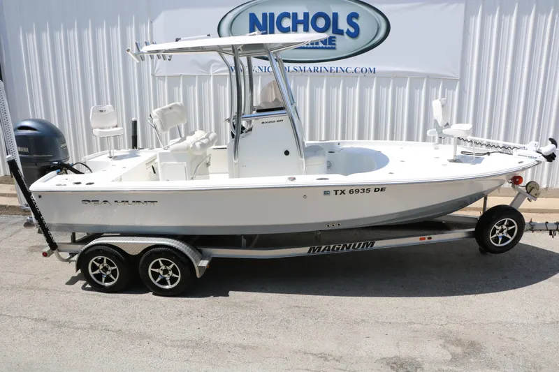 Slide: The Image of Sea Hunt Bx22Br 2016 - 10