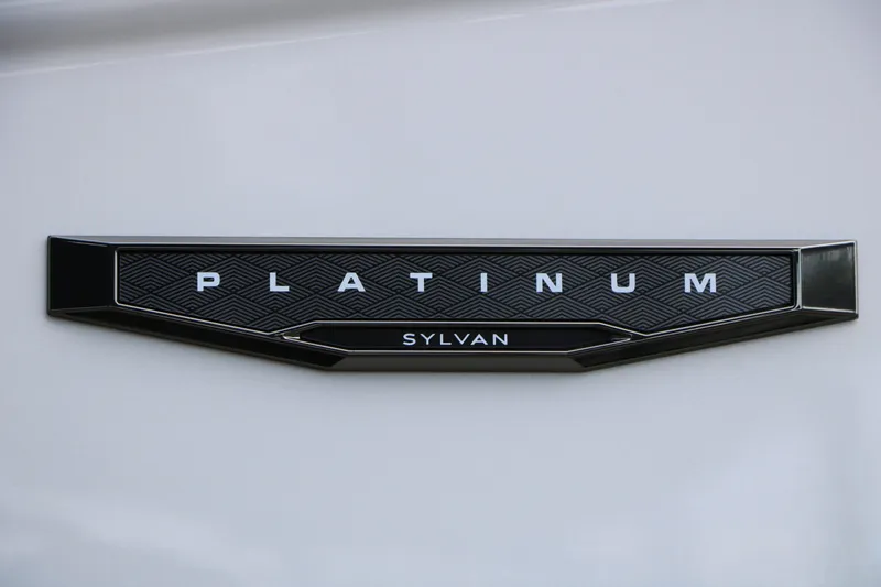 Slide: The Image of Sylvan L3 DLZ Bar Platinum Edition Tri-Toon 2026 - 15