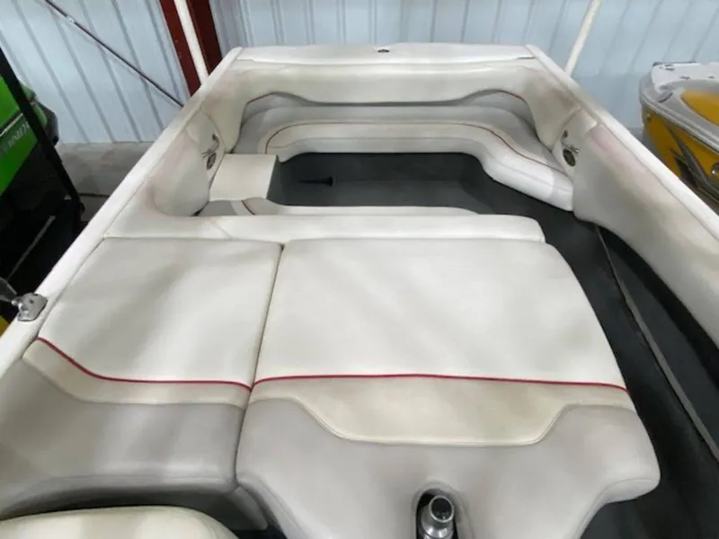 Slide: The Image of Malibu Boats 21 XTi 2002 - 3