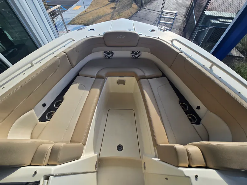 Slide: The Image of Scout 277 Dorado 2025 - 19