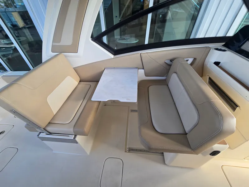 Slide: The Image of Scout 277 Dorado 2025 - 9