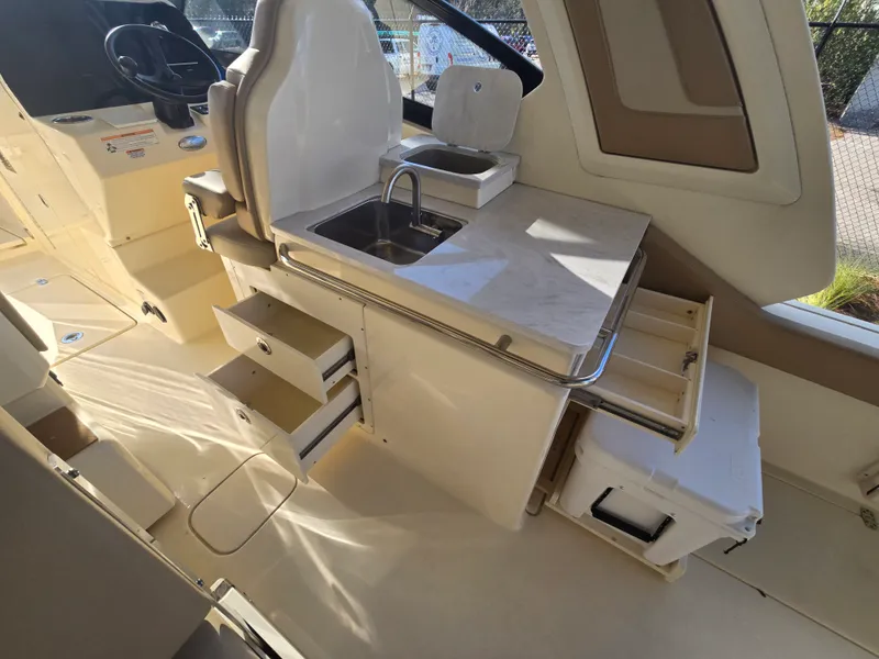 Slide: The Image of Scout 277 Dorado 2025 - 7
