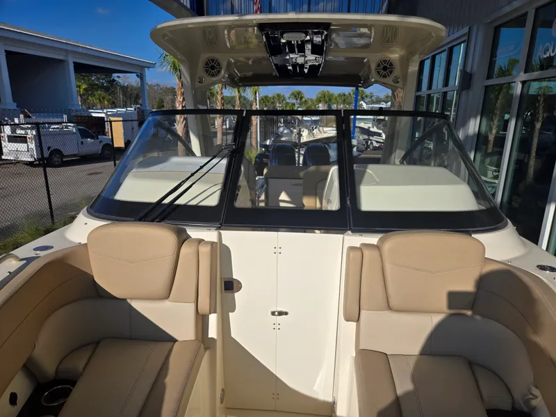 Slide: The Image of Scout 277 Dorado 2025 - 17