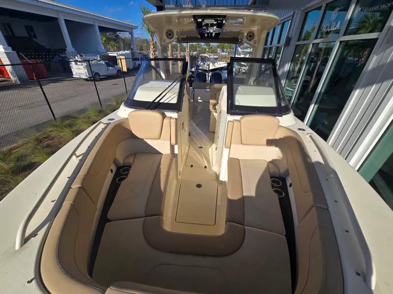 Slide: The Image of Scout 277 Dorado 2025 - 18