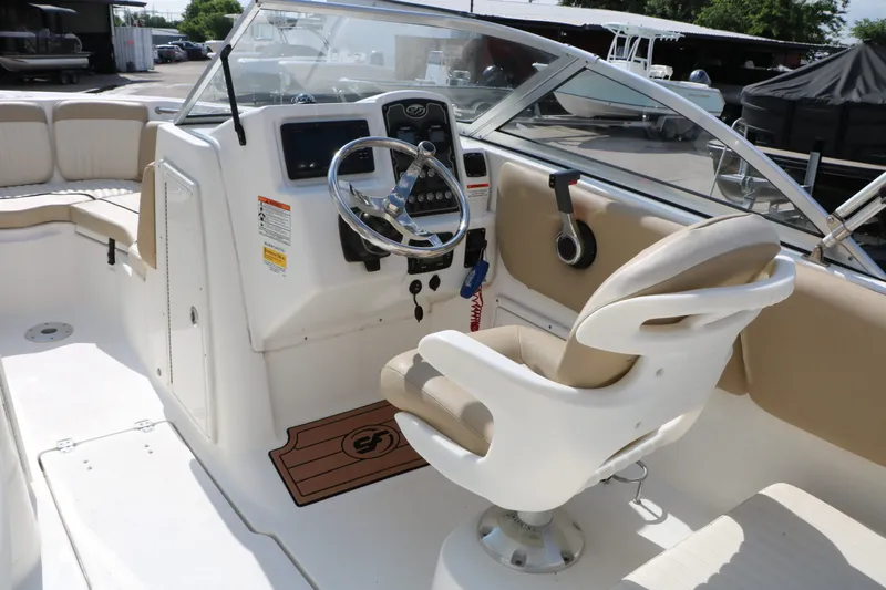 Slide: The Image of Sea Fox 226 Traveler 2017 - 20