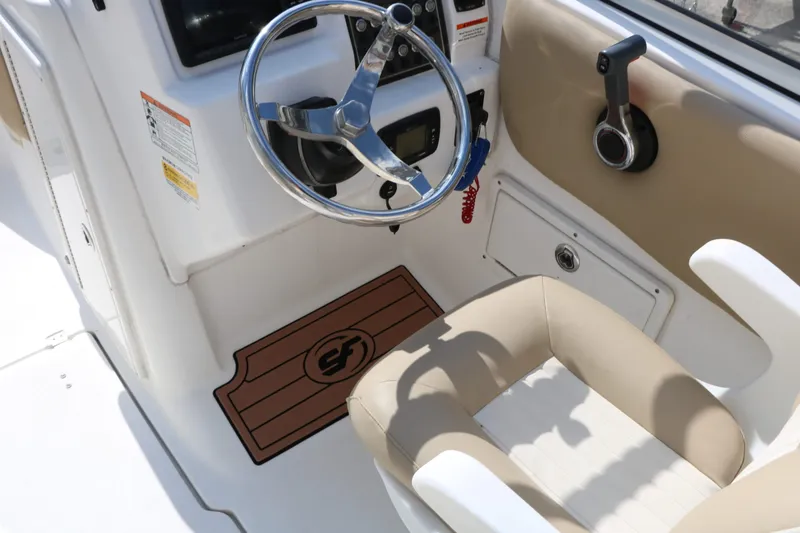 Slide: The Image of Sea Fox 226 Traveler 2017 - 27