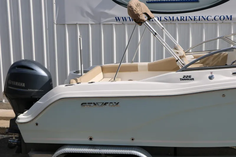 Slide: The Image of Sea Fox 226 Traveler 2017 - 3
