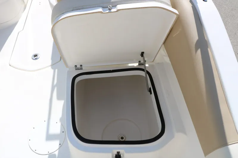 Slide: The Image of Sea Fox 226 Traveler 2017 - 37