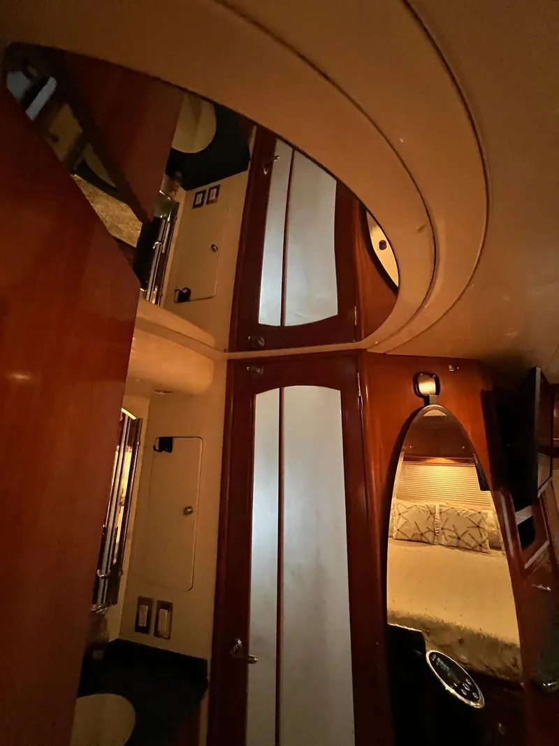 Slide: The Image of Carver Yachts 506 Motor Yacht 2000 - 21