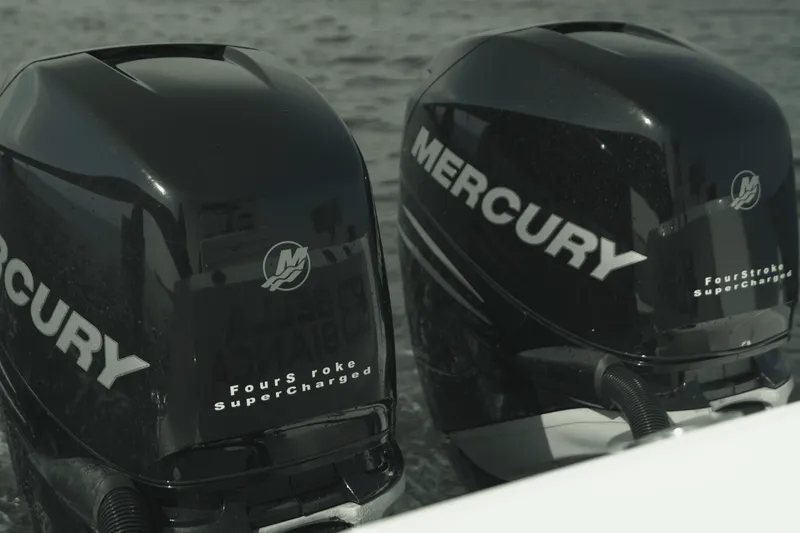 Slide: The Image of Boston Whaler 320 OUTRAGE 2012 - 11