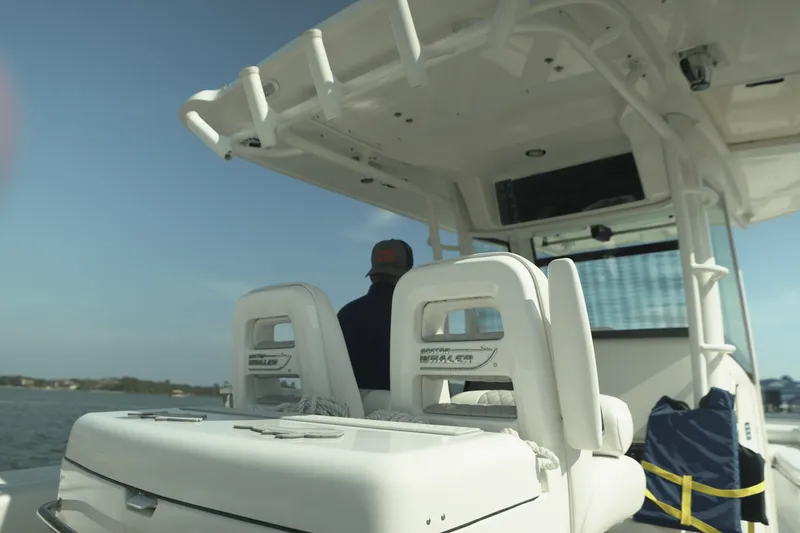 Slide: The Image of Boston Whaler 320 OUTRAGE 2012 - 19