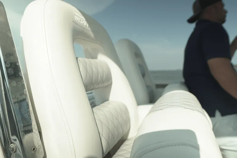 Slide: The Image of Boston Whaler 320 OUTRAGE 2012 - 23