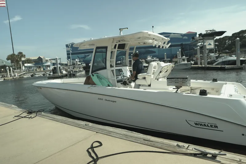 Slide: The Image of Boston Whaler 320 OUTRAGE 2012 - 3