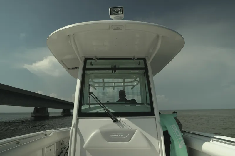 Slide: The Image of Boston Whaler 320 OUTRAGE 2012 - 41