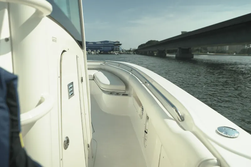 Slide: The Image of Boston Whaler 320 OUTRAGE 2012 - 49