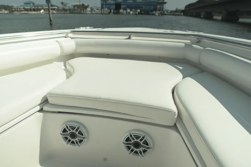 Slide: The Image of Boston Whaler 320 OUTRAGE 2012 - 52