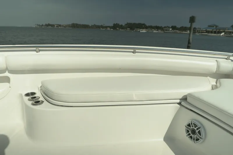 Slide: The Image of Boston Whaler 320 OUTRAGE 2012 - 53