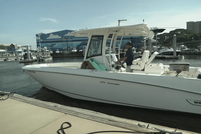 Slide: The Image of Boston Whaler 320 OUTRAGE 2012 - 62