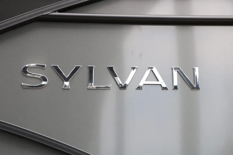 Slide: The Image of Sylvan Mirage 822 LZ Tri-Toon 2026 - 14