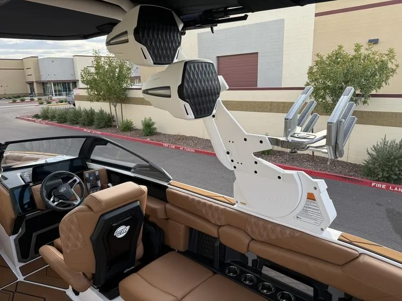 Slide: The Image of Malibu M230 2026 - 10