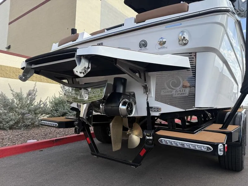 Slide: The Image of Malibu M230 2026 - 4