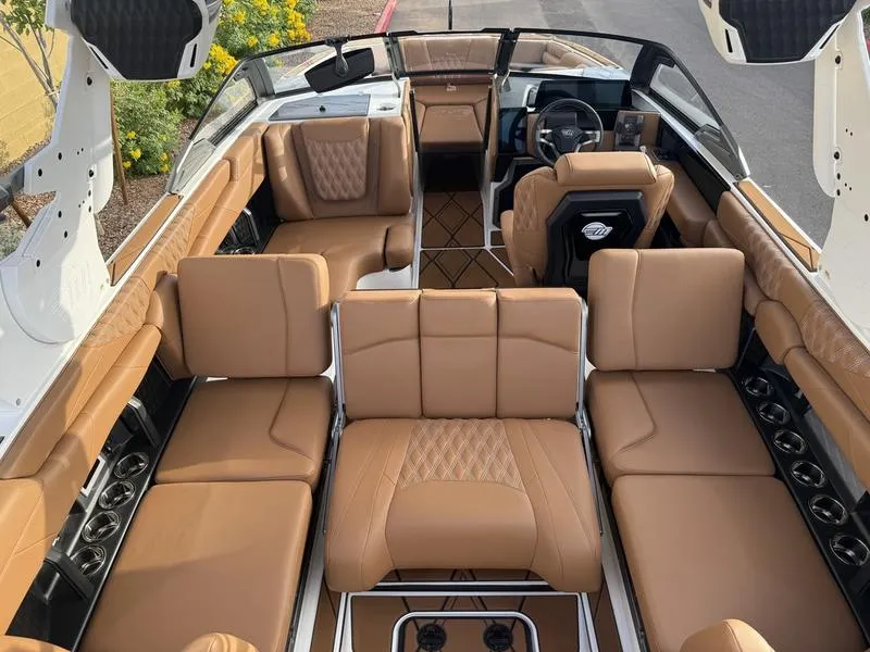 Slide: The Image of Malibu M230 2026 - 18