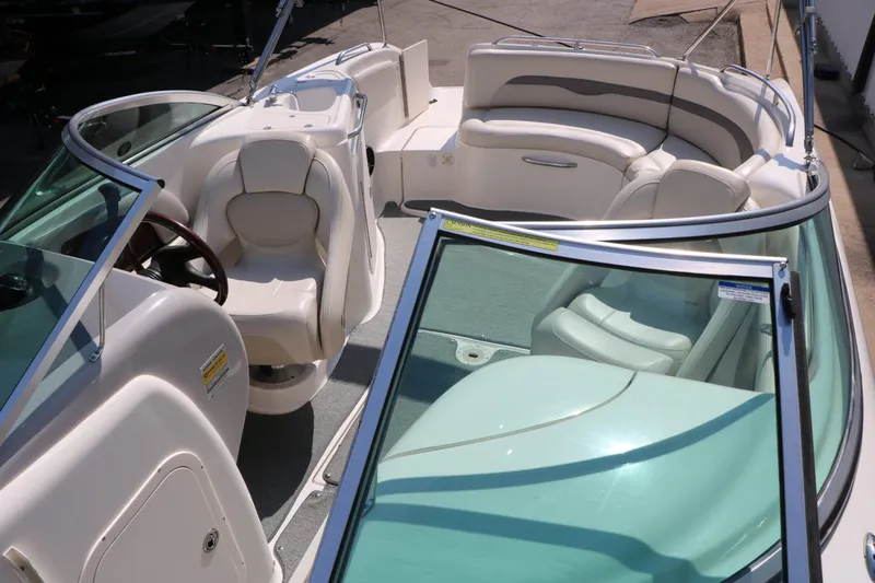 Slide: The Image of Chaparral 254 Sunesta 2005 - 27