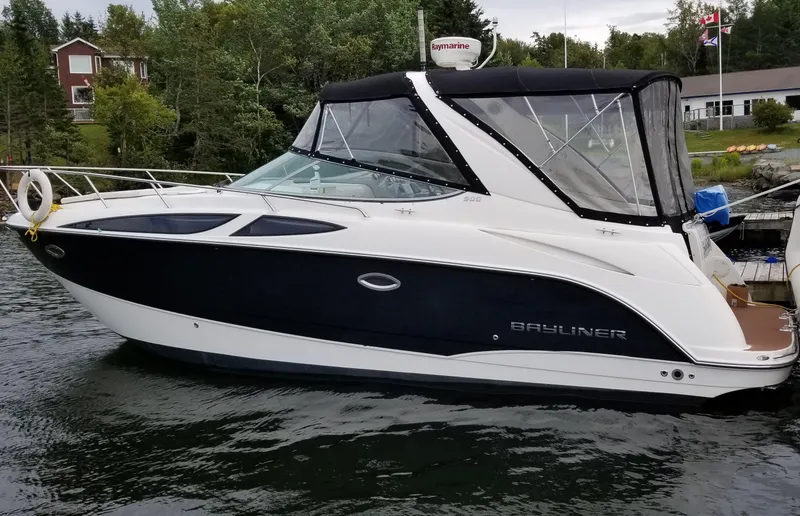 The Image of Bayliner 300 2009 - 5