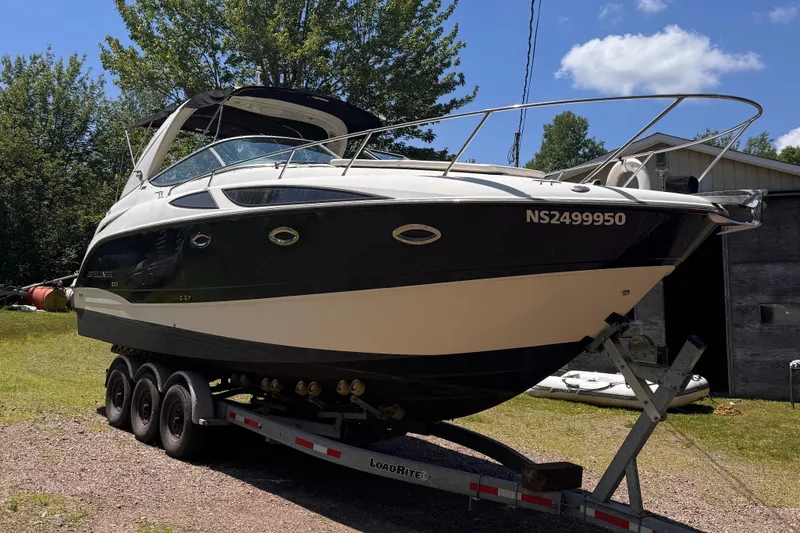 Slide: The Image of Bayliner 300 2009 - 42