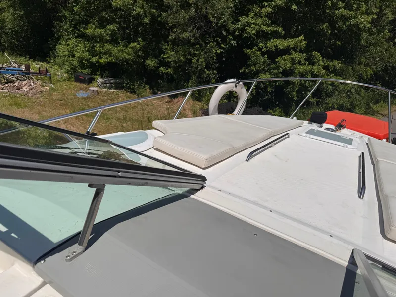 Slide: The Image of Bayliner 300 2009 - 38