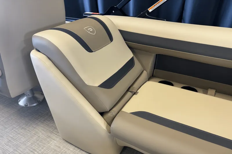 Slide: The Image of Premier 220 Sunscape 2025 - 28