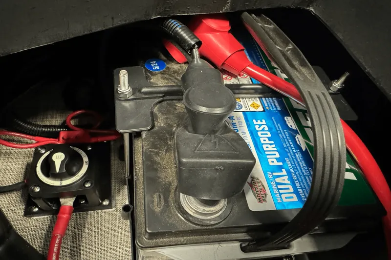 Slide: The Image of Premier 220 Sunscape 2025 - 38