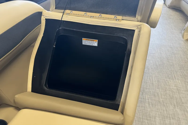 Slide: The Image of Premier 220 Sunscape 2025 - 42