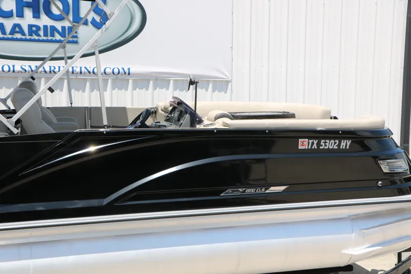 Slide: The Image of Silver Wave 2210 SW5 CLS 2020 - 15
