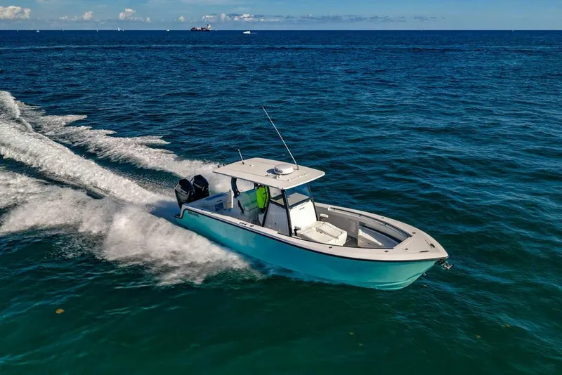 Slide: The Image of Reef Runner 340 2026 - 3