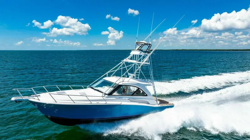 Slide: The Image of Hatteras GT45X 2023 - 1