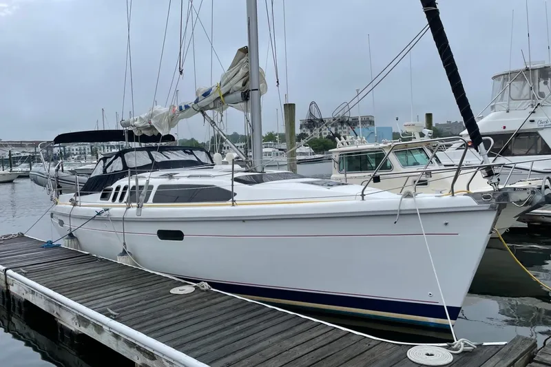 The Image of Hunter 336 1995 - 0