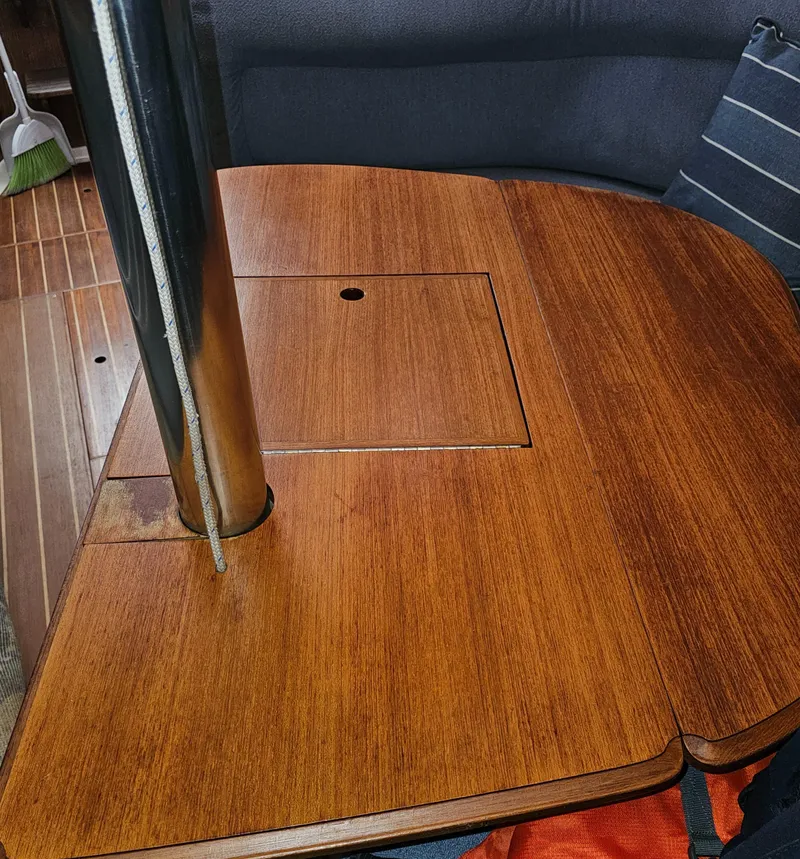 Slide: The Image of Hunter 336 1995 - 9