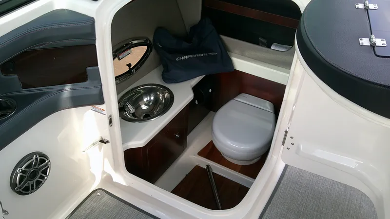 Slide: The Image of Chaparral 29 Surf 2020 - 16