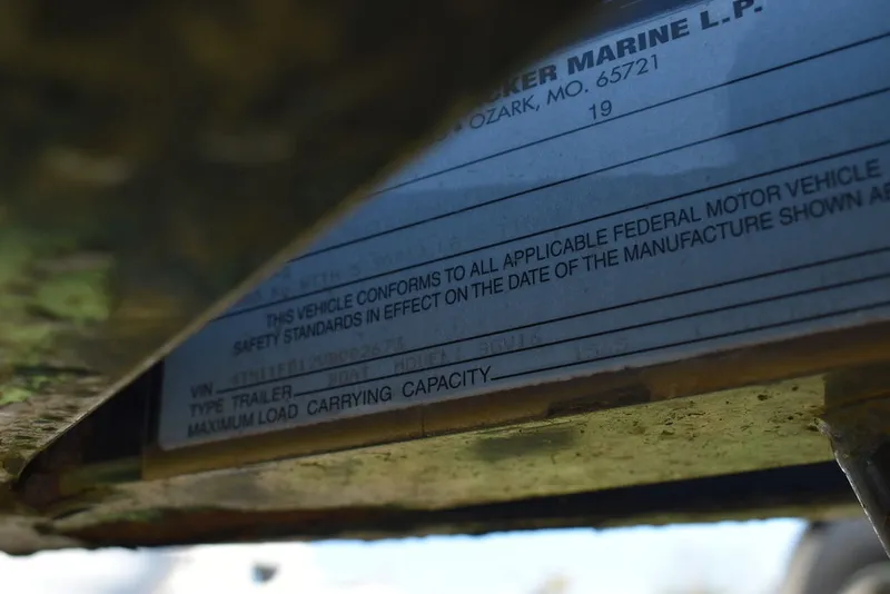 Slide: The Image of Tennessee Trailers SGV16, 1565 Capacity 2004 - 11