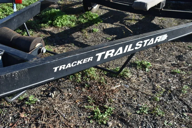 Slide: The Image of Tennessee Trailers SGV16, 1565 Capacity 2004 - 13