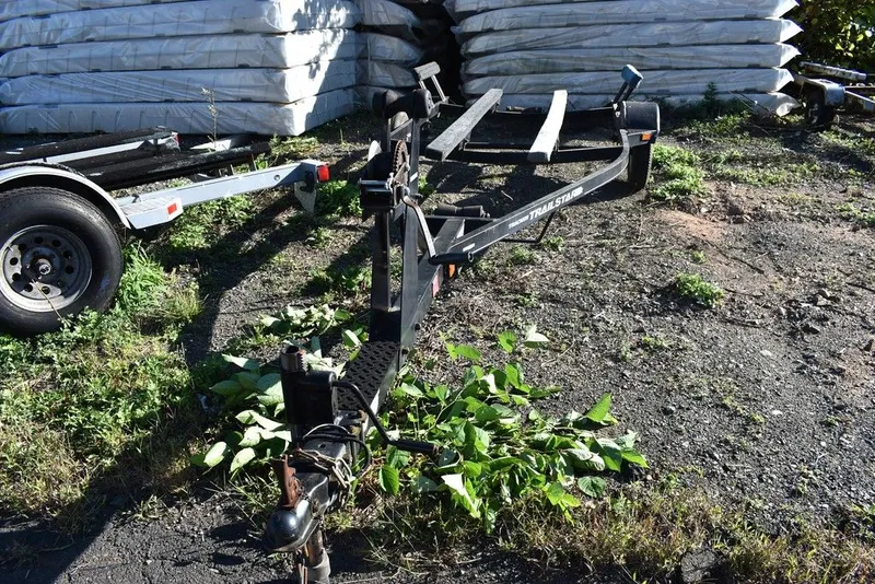 Slide: The Image of Tennessee Trailers SGV16, 1565 Capacity 2004 - 2