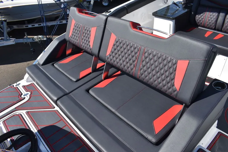 Slide: The Image of Monterey ELITE 30 OB 2026 - 23