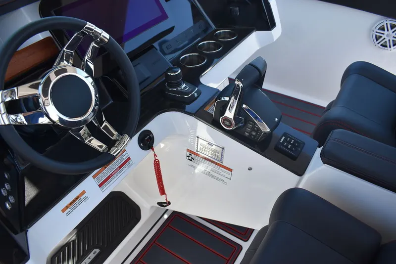 Slide: The Image of Monterey ELITE 30 OB 2026 - 35