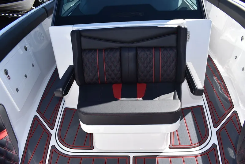 Slide: The Image of Monterey ELITE 30 OB 2026 - 49