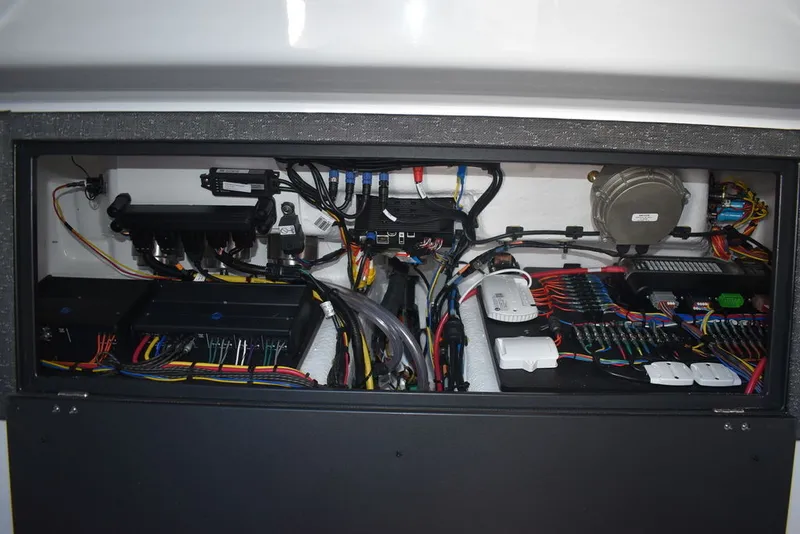 Slide: The Image of Monterey ELITE 30 OB 2026 - 64