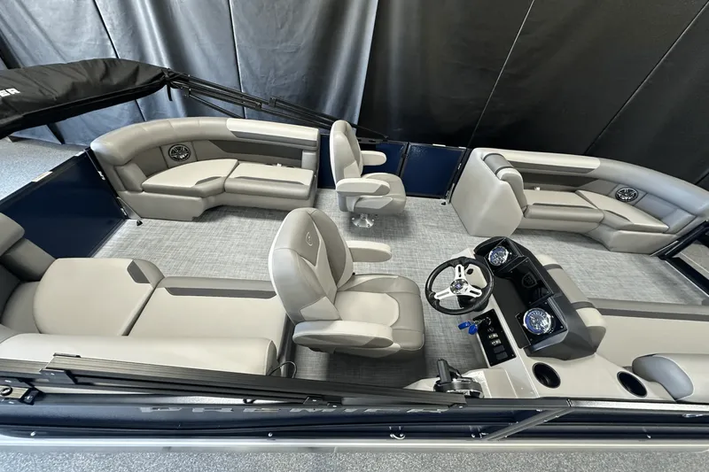 Slide: The Image of Premier 200 Sunscape 2025 - 12