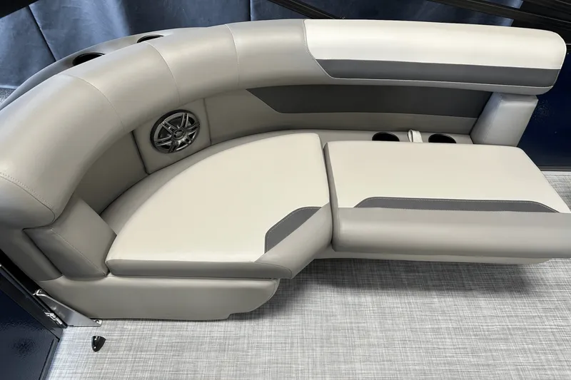 Slide: The Image of Premier 200 Sunscape 2025 - 20