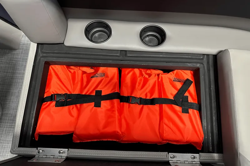 Slide: The Image of Premier 200 Sunscape 2025 - 30